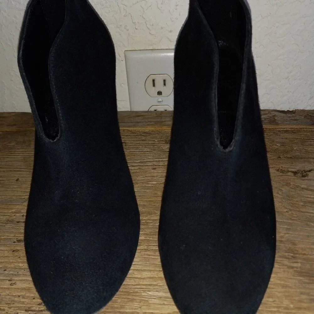 PRICE DROP Kate Spade Block Heels - Picture 2 of 9